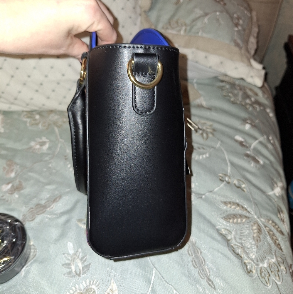 Loungefly: Crossbody Purse, Wallet, and Card Holder - Picture 3 of 16
